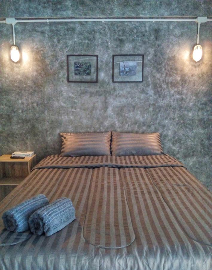 4Hearts Loft House Hotel Surat Thani Buitenkant foto