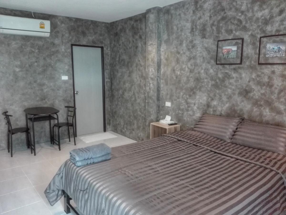 4Hearts Loft House Hotel Surat Thani Buitenkant foto