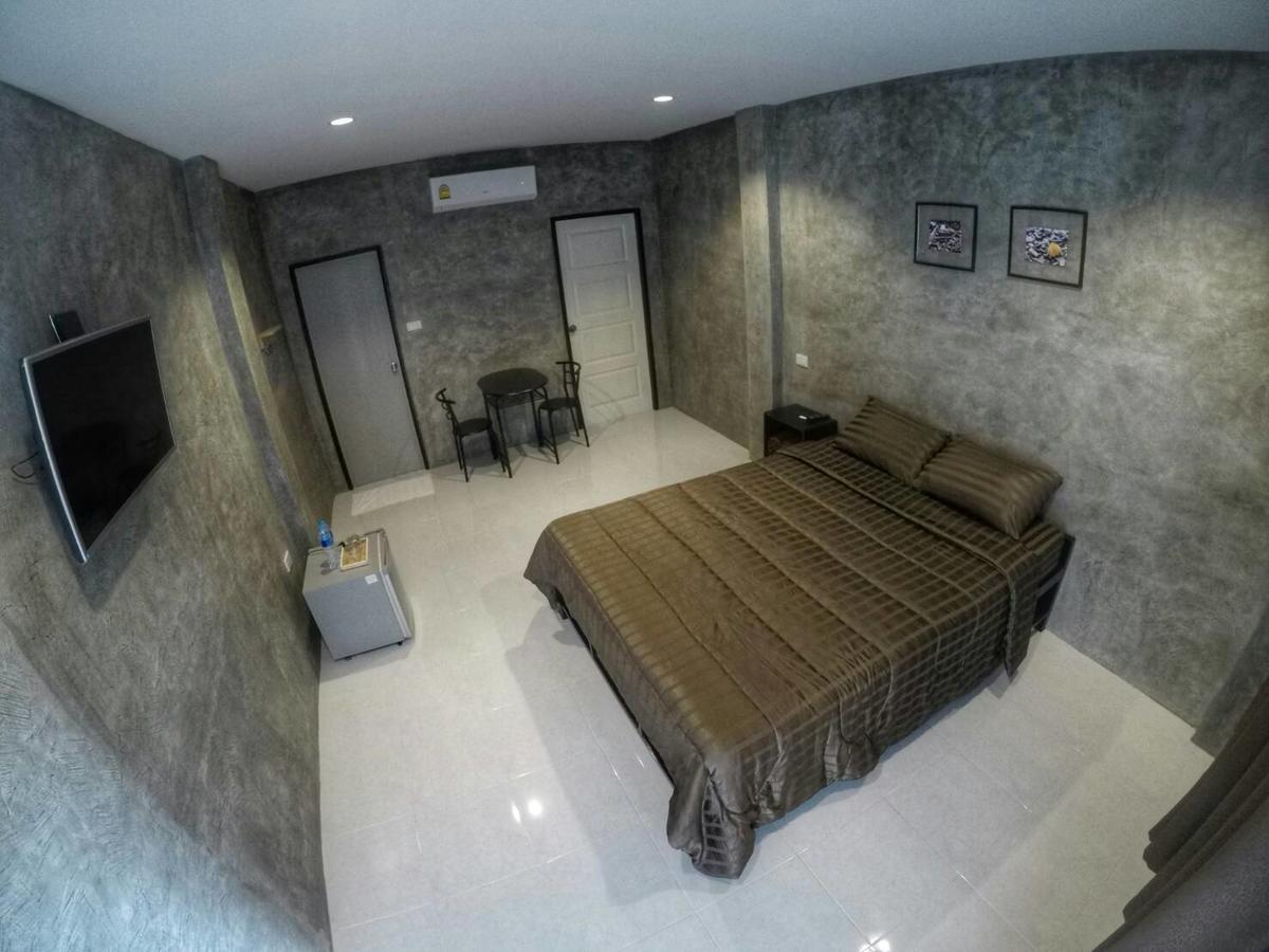 4Hearts Loft House Hotel Surat Thani Buitenkant foto