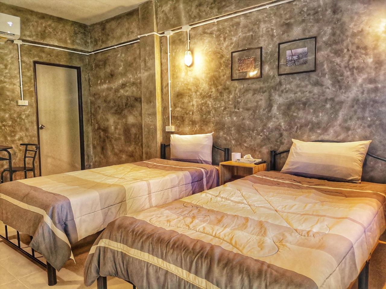 4Hearts Loft House Hotel Surat Thani Buitenkant foto
