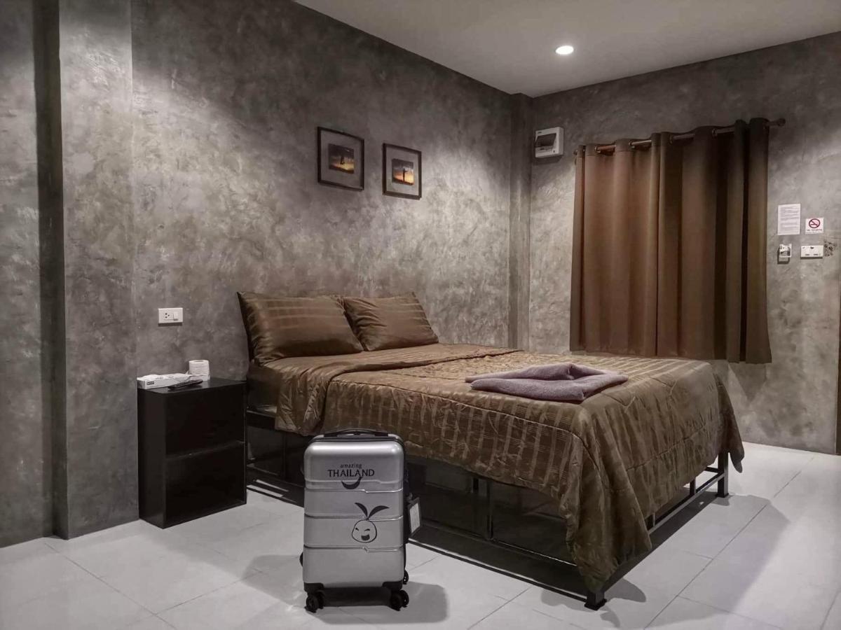 4Hearts Loft House Hotel Surat Thani Buitenkant foto